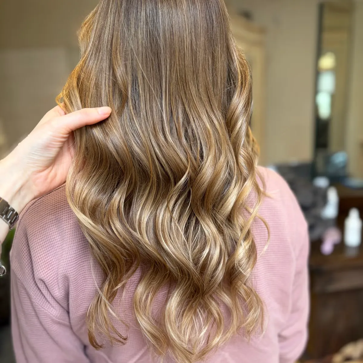 Colour & blowdry — Mai Beauty