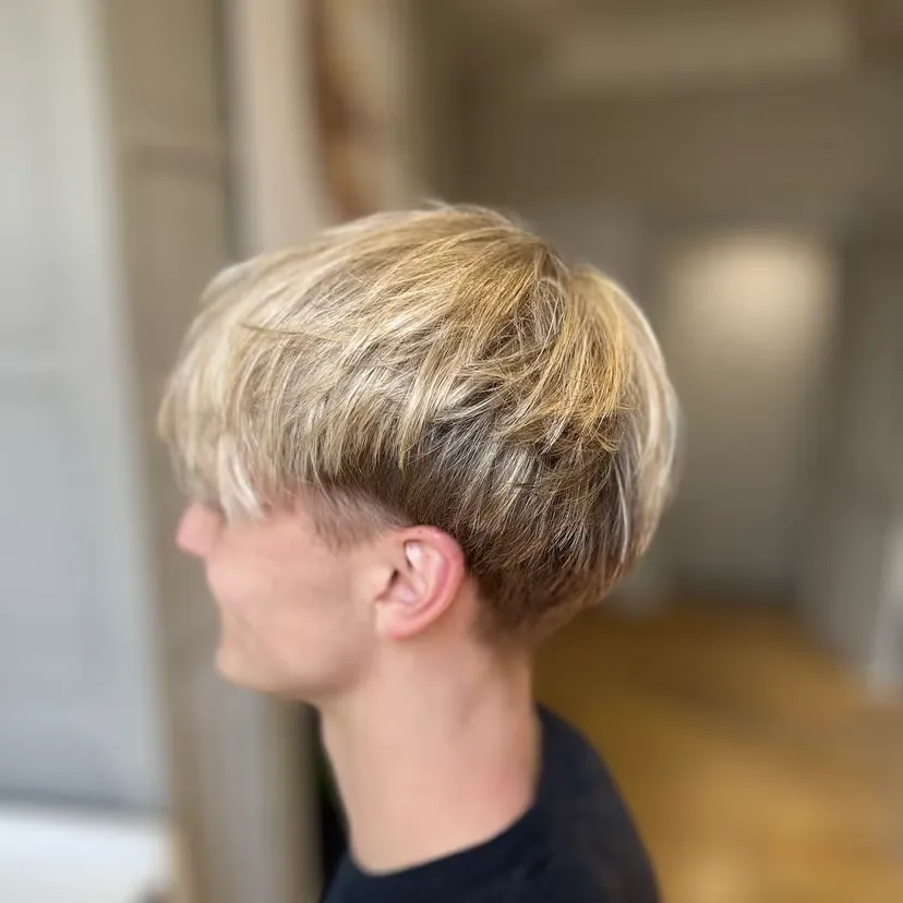Men's cut and colour — Mai Beauty